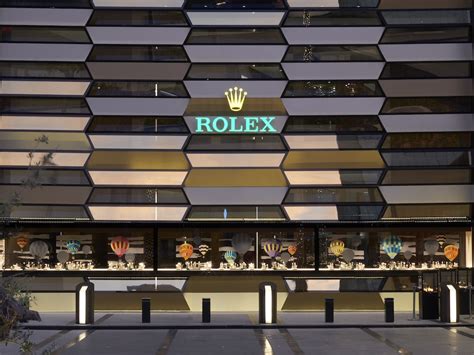 biggest rolex in dubai